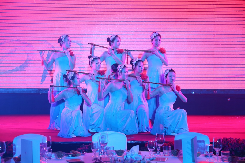 集团2012年度颁奖典礼暨新春联欢会